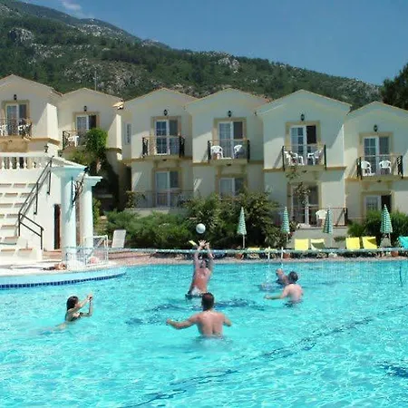 Royal Park Artemisia Club 2*